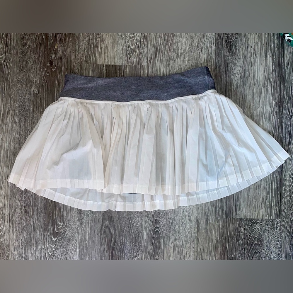 lululemon size 8 tennis skirt 🎾 GUC
